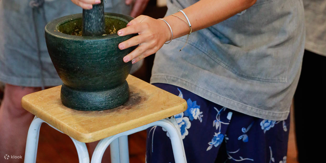 House of Taste | Lớp học nấu ăn Thái thực hành & Tour Chợ